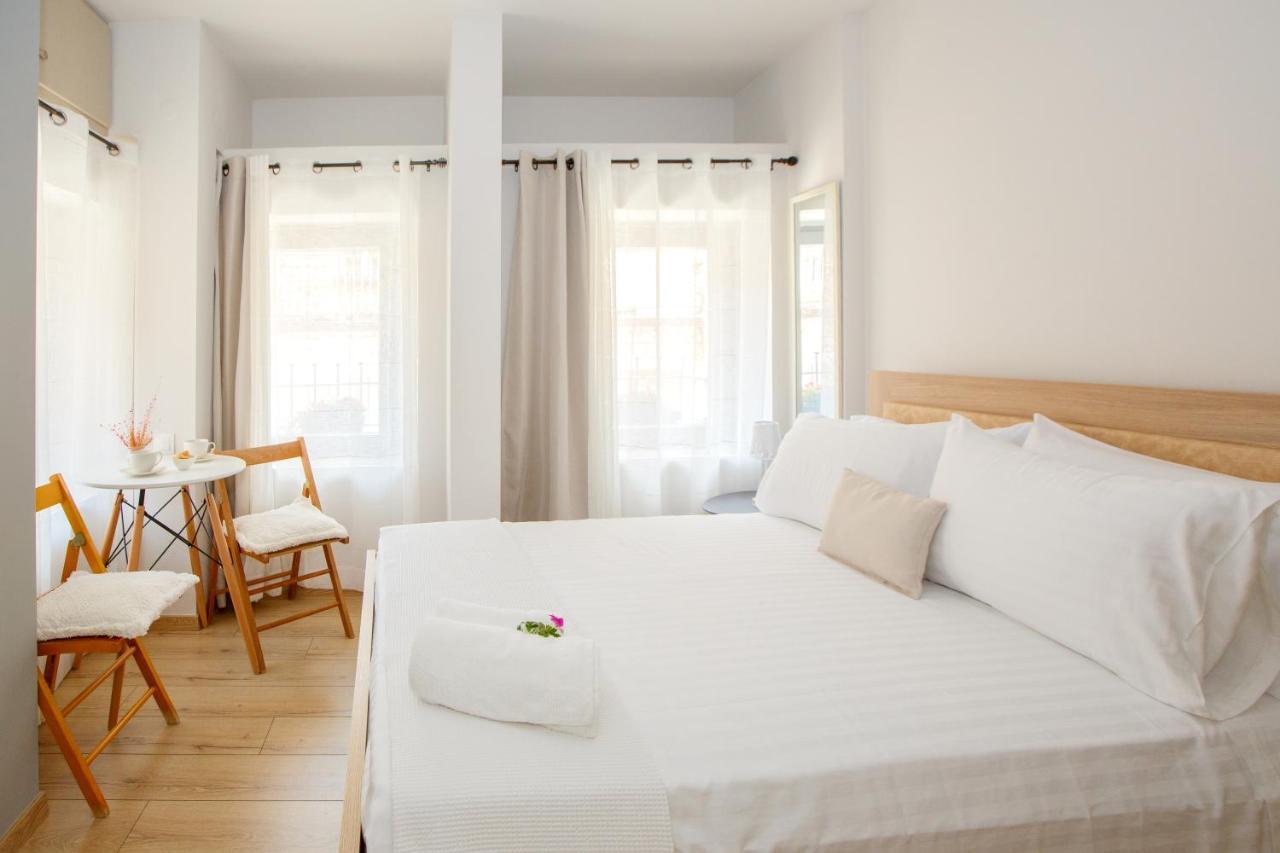 Οniro Comfort Living Ioánnina Exteriör bild