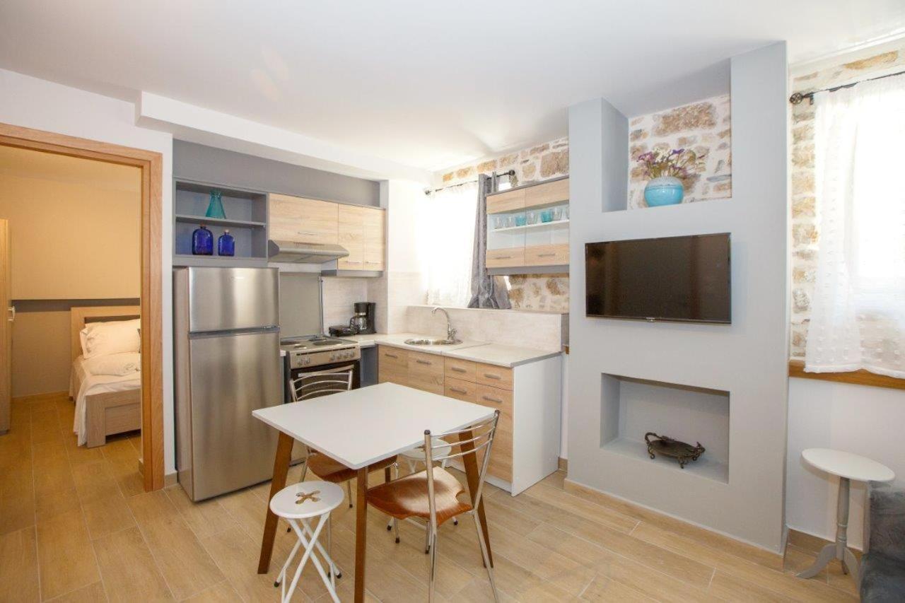 Οniro Comfort Living Ioánnina Exteriör bild